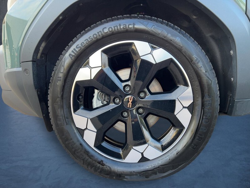 Fahrzeugabbildung Duster 1.6 E-TECH 140 Extreme  Bild 18 von 30