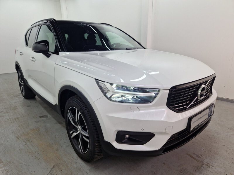 Fahrzeugabbildung XC40 R-Design Automatik SHZ LED Bild 5 von 27