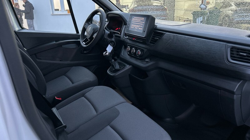 Renault Trafic Combi