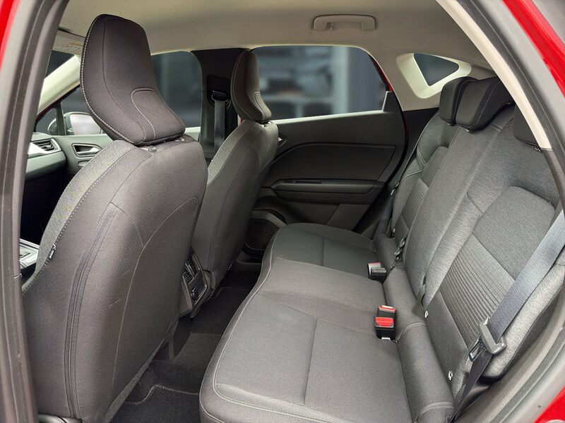 Fahrzeugabbildung Captur II 1.3 TCe 140 Zen Bild 16 von 22
