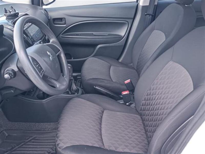 Mitsubishi Space