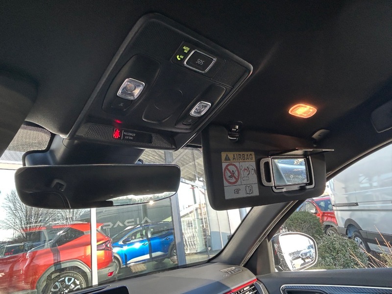Fahrzeugabbildung Arkana TCe 160 Mild-Hybrid R.S. Line Fast Track Bild 49 von 50
