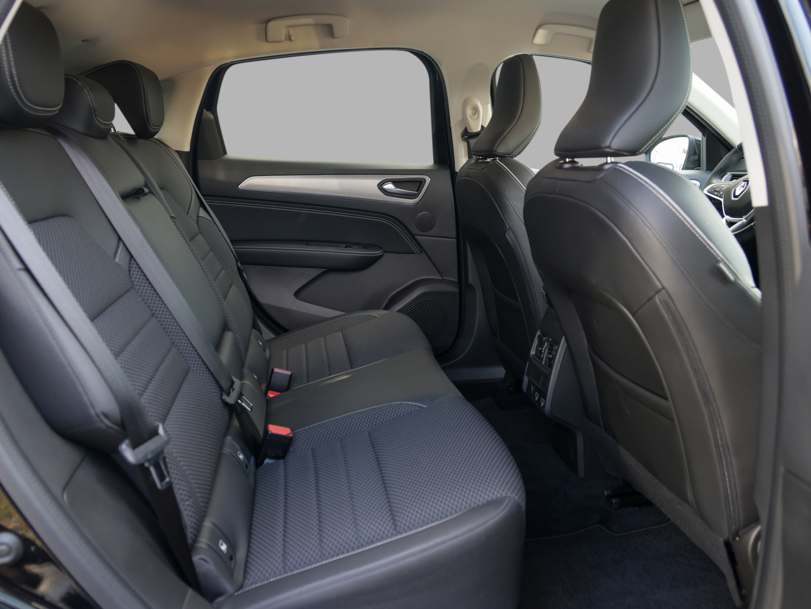 Renault Arkana – Bild 11