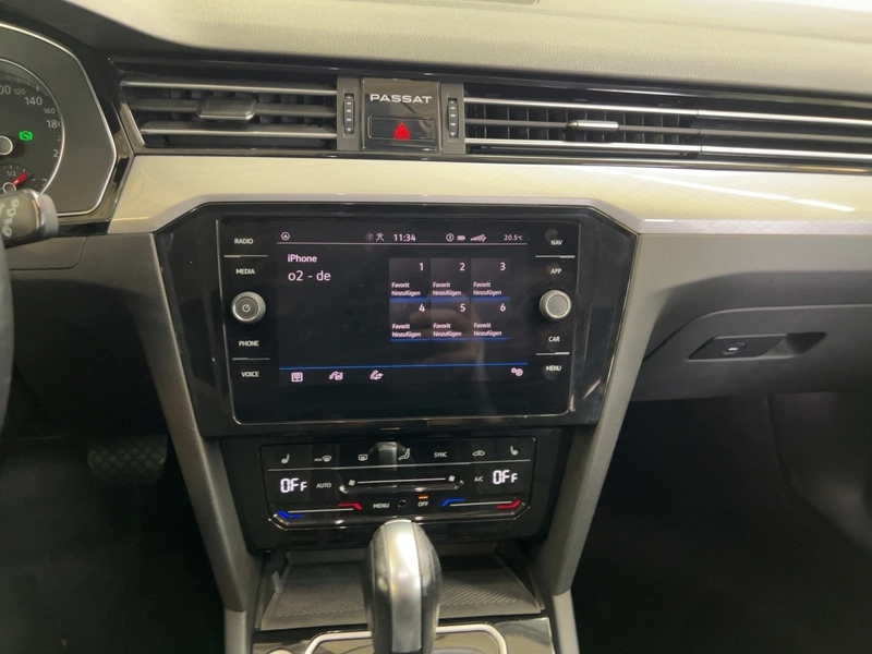 VW Passat Variant