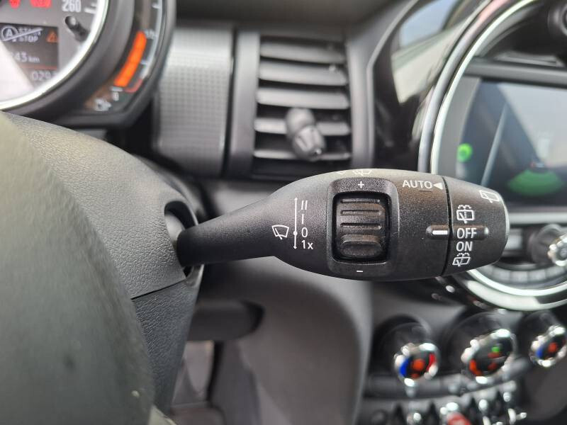 Mini F55 LCI