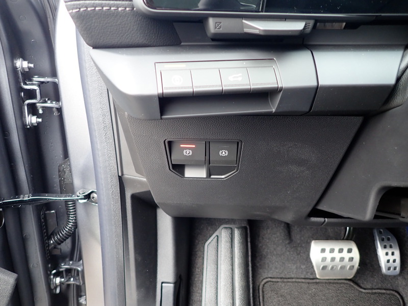 Fahrzeugabbildung Scenic E-TECH 100% ele Esprit Alpine 220 Long Range Bild 15 von 17