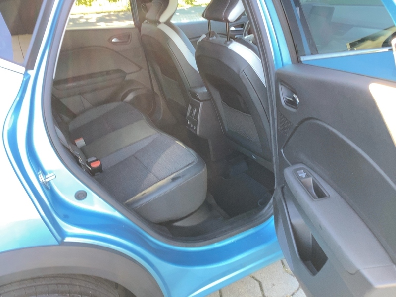 Fahrzeugabbildung Captur II 1.3 TCe 130 Intens GPF Bild 12 von 15