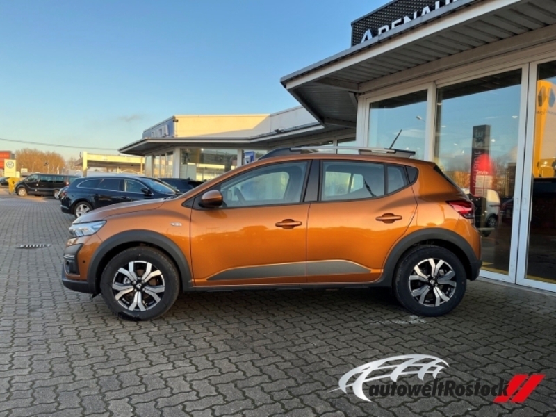 Fahrzeugabbildung Sandero Stepway Comfort TCe 100 ECO-G Bild 4 von 15