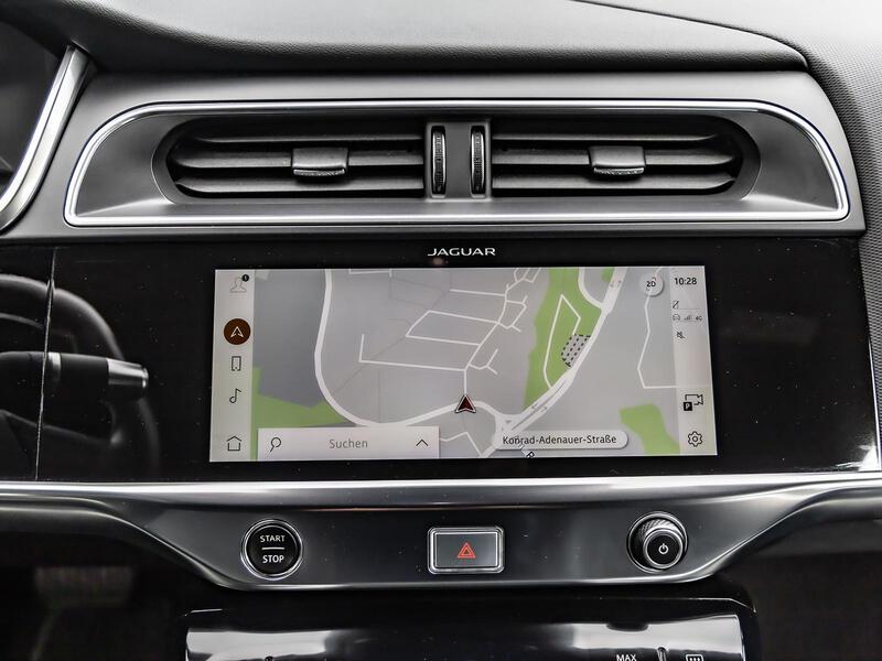 Fahrzeugabbildung I-Pace BLACK PACK STANDHEIZUNG SHZ PDC Bild 13 von 20