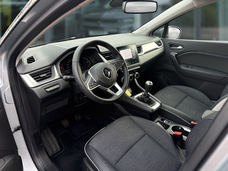 Fahrzeugabbildung Captur II Techno TCe 90 Bild 11 von 22