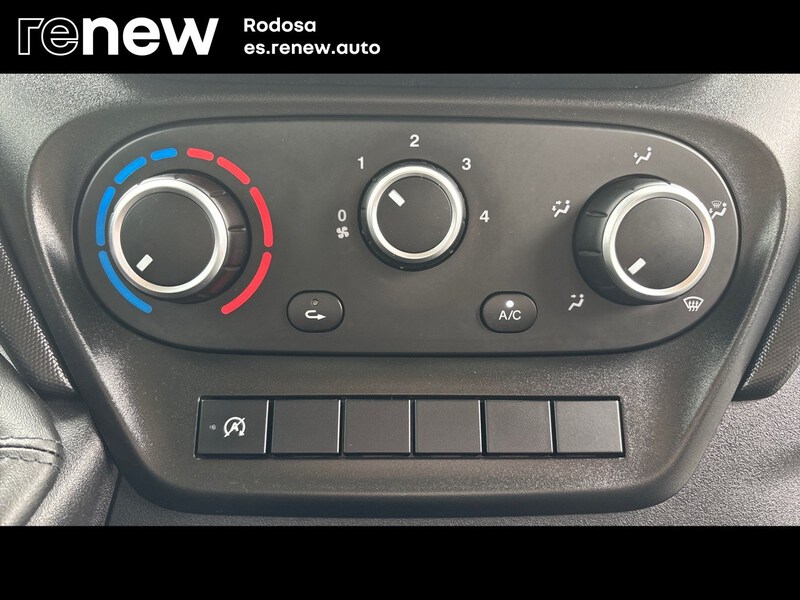 Iveco Defender