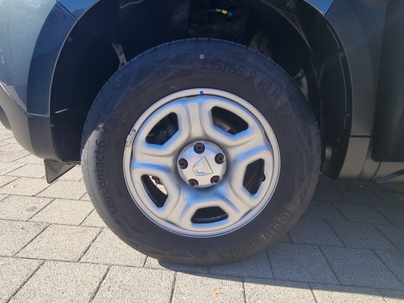 Fahrzeugabbildung Duster Deal TCe 90 Bild 12 von 14
