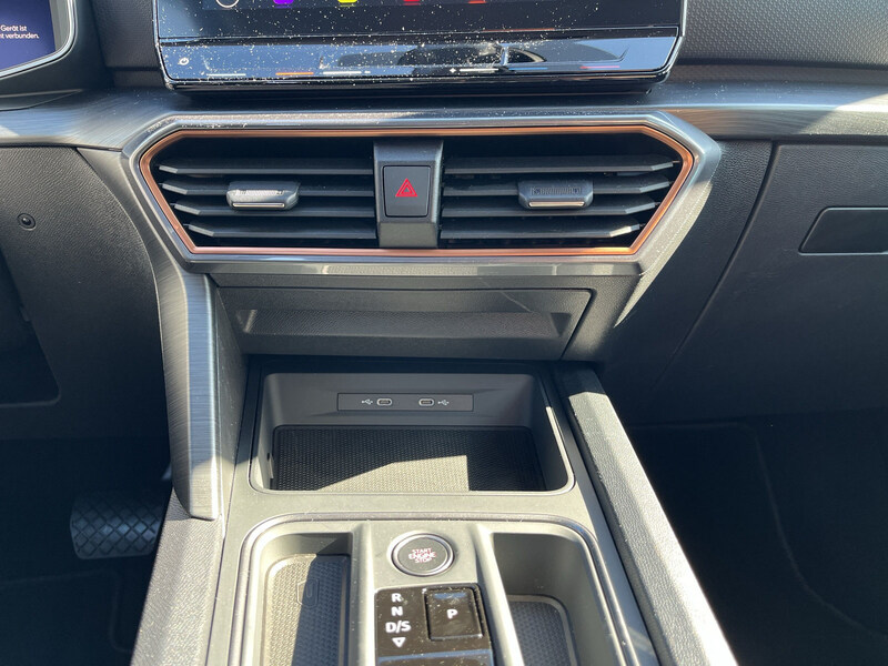 Fahrzeugabbildung Leon Vision+, Wi-Pak. Bild 20 von 25