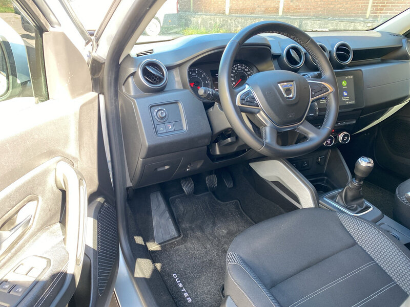 Fahrzeugabbildung Duster Navi 360° Bild 10 von 20