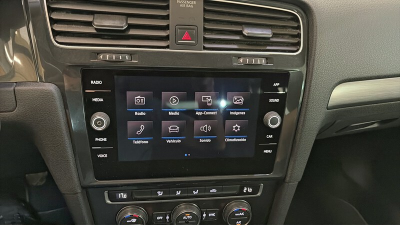 Volkswagen Golf VII