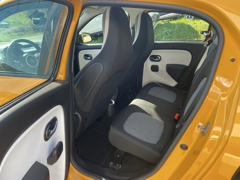 Fahrzeugabbildung Twingo 1.0 SCe 65 ZEN Bild 15 von 16