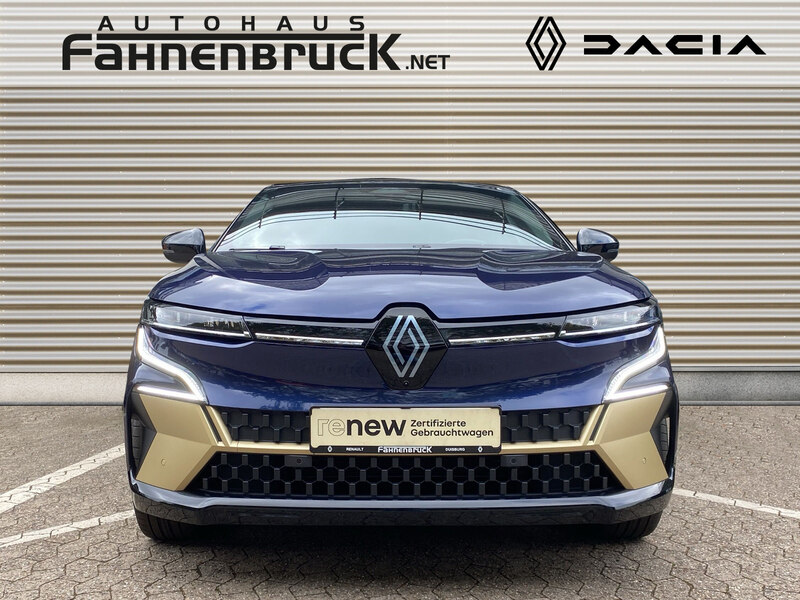 Fahrzeugabbildung Megane E-TECH Scheckheft 360°  Bild 6 von 20
