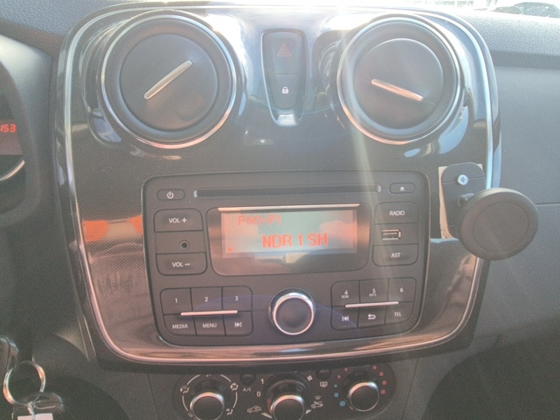 Fahrzeugabbildung Sandero II 1.0 SCe 75, Comfort AHK Bild 11 von 15