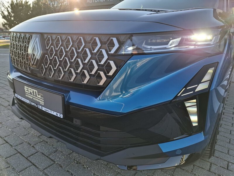 Fahrzeugabbildung Austral Techno Full Hybrid E-Tech 200 Bild 44 von 44