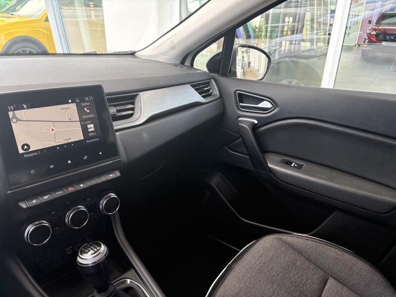 Fahrzeugabbildung Captur INTENS TCe 90 Bild 5 von 10