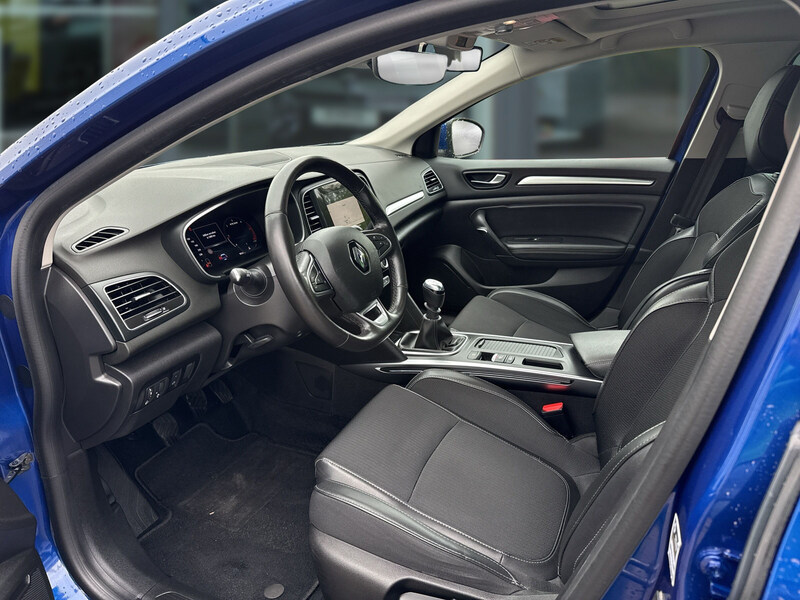 Fahrzeugabbildung Megane IV Techno BLUE dCi 115 Bild 11 von 22