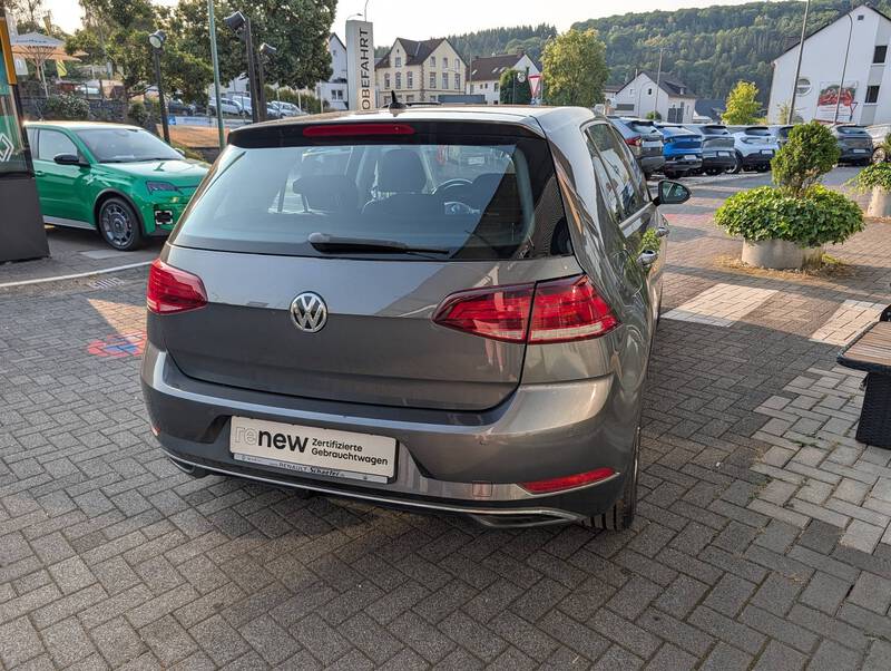 VW Golf