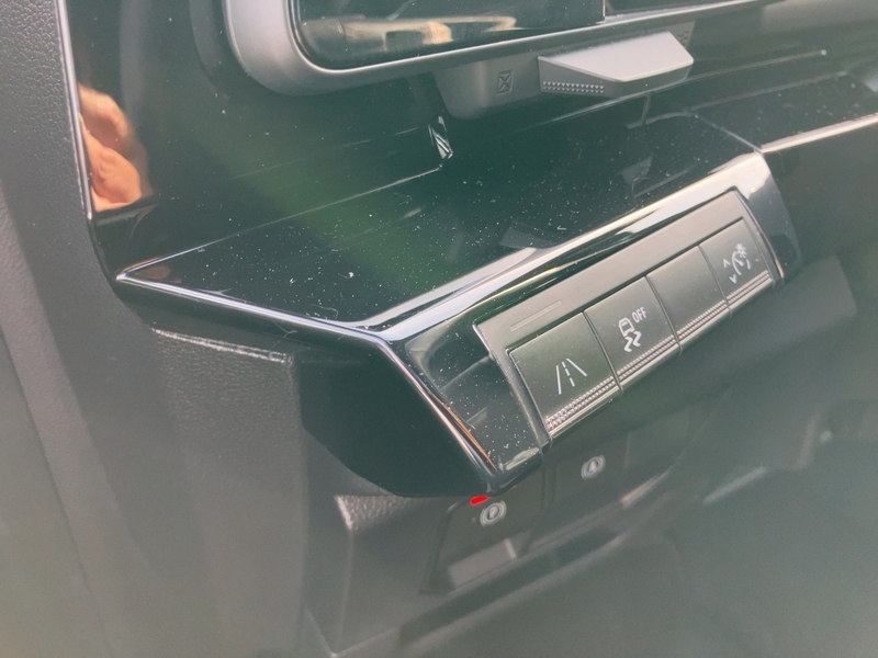 Fahrzeugabbildung Austral Techno Mild Hybrid 160 Automatik  Bild 14 von 19