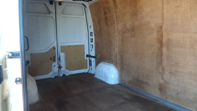 Fahrzeugabbildung Master Laderaumschutzpaket, Licht-Regensensor Bild 14 von 15