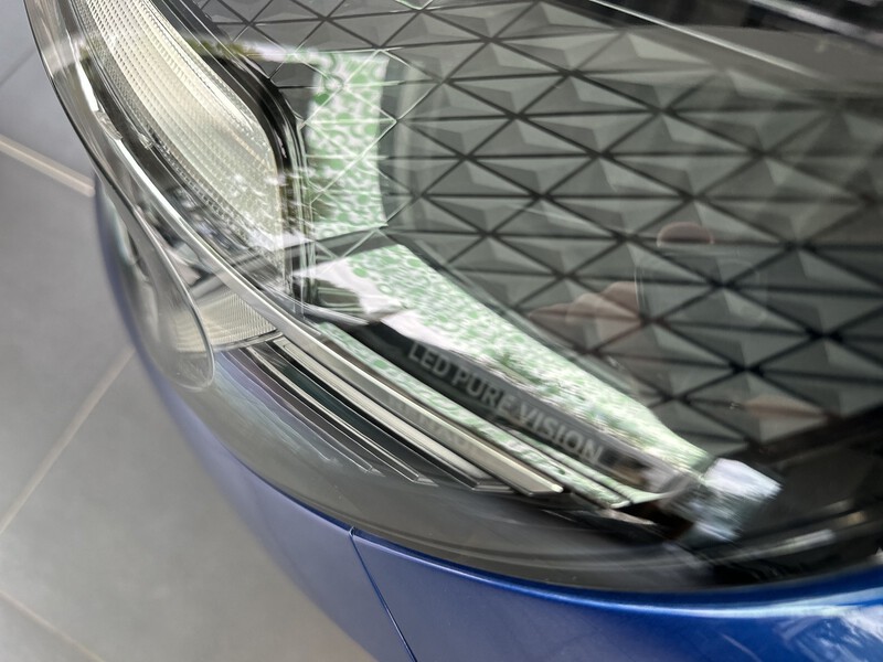Fahrzeugabbildung Captur INTENS E-TECH Plug-in 160  Bild 5 von 50
