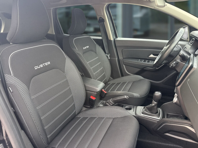 Fahrzeugabbildung Duster Journey TCe 150 EDC Bild 14 von 23