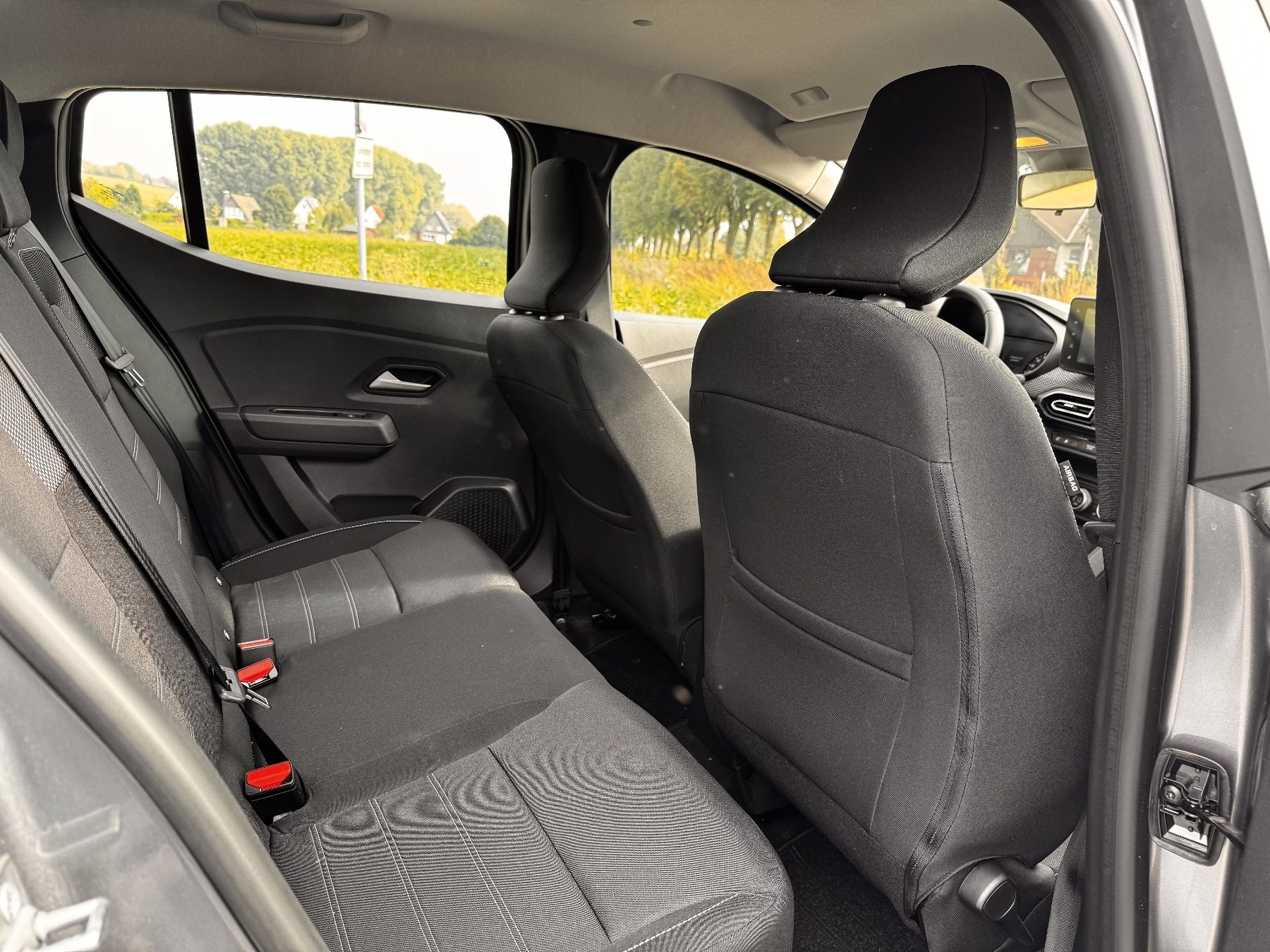 Dacia Sandero – Bild 10