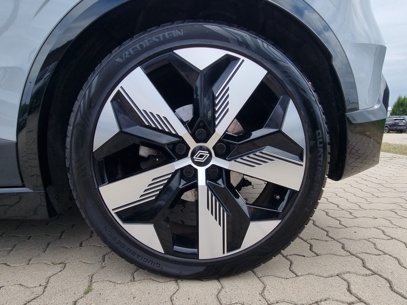 Fahrzeugabbildung Megane E-TECH TECHNO EV60 220hp optimum charge Bild 20 von 20