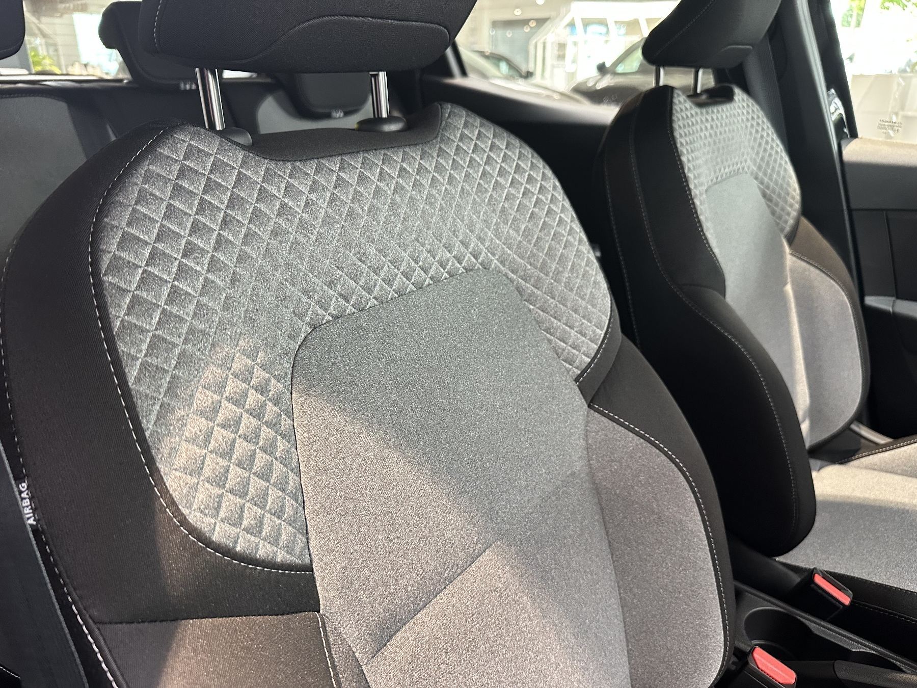 Renault Clio – Bild 12