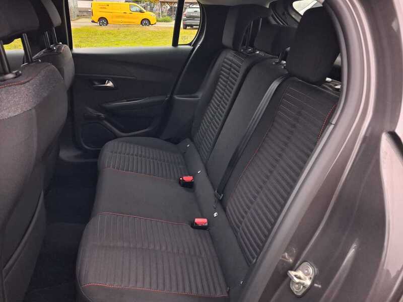 Fahrzeugabbildung 208 PureTech 75 1.2 *in Germersheim* Bild 7 von 22