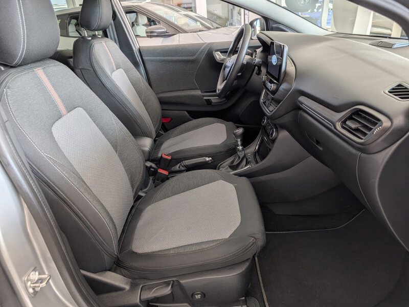 Fahrzeugabbildung Puma 1.0 EcoBoost MHEV Titanium X Massage B&O Bild 14 von 49