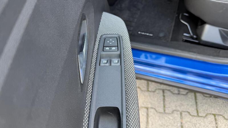 Fahrzeugabbildung Sandero Stepway Comfort TCe 90 Bild 17 von 18