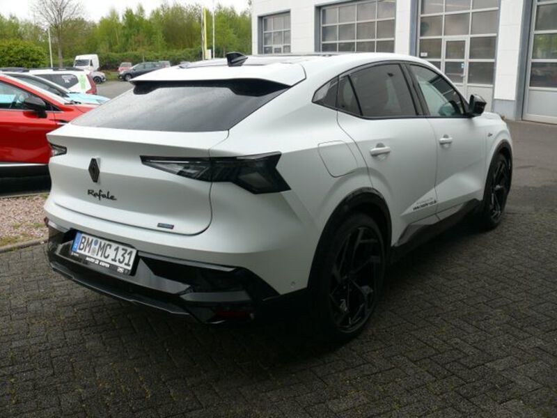 Fahrzeugabbildung Rafale Rafale Atelier Alpine E-Tech Plug-in Hybrid 300 4x4 Bild 7 von 30