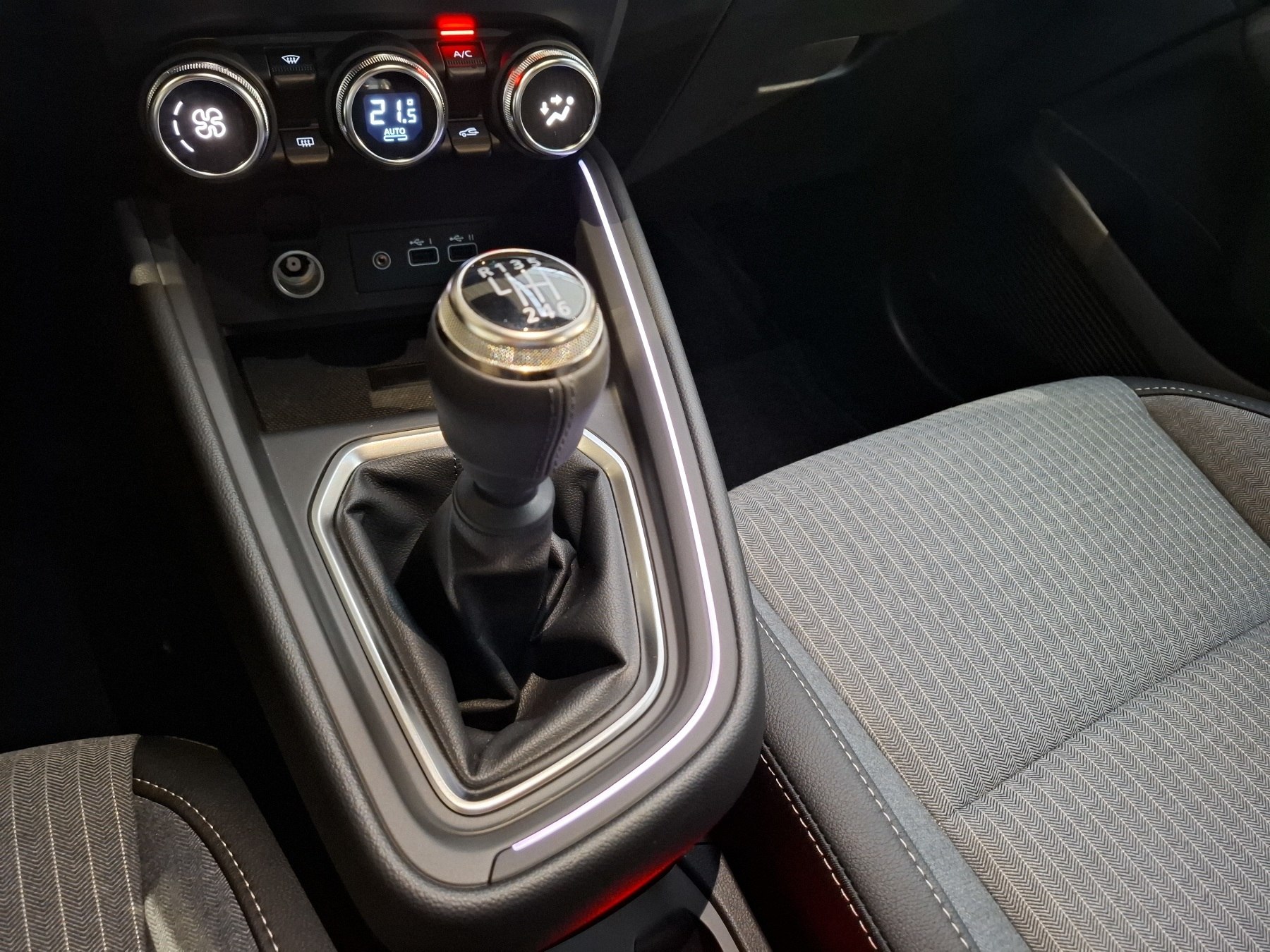 Renault Clio – Bild 25