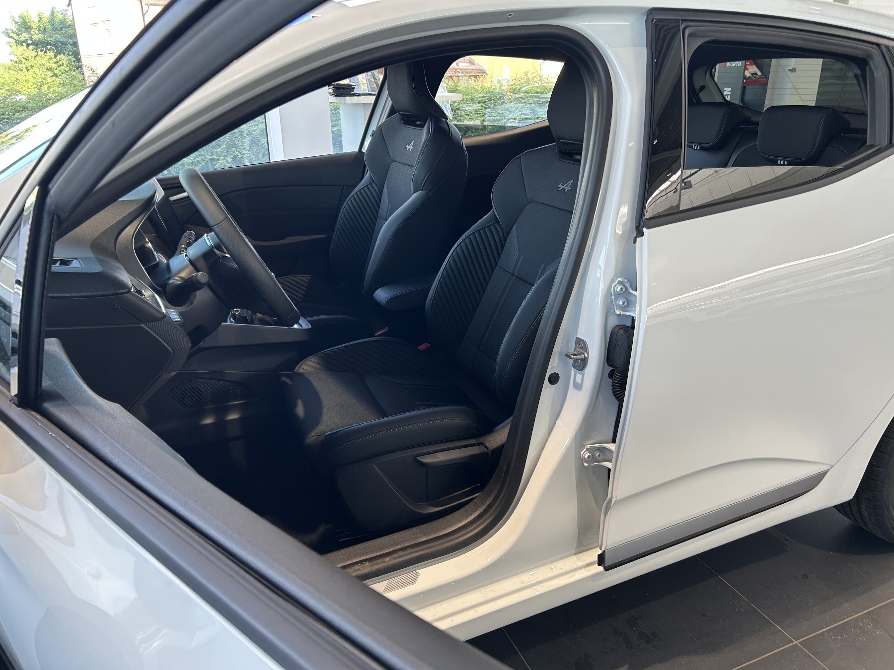 Renault Clio – Bild 18