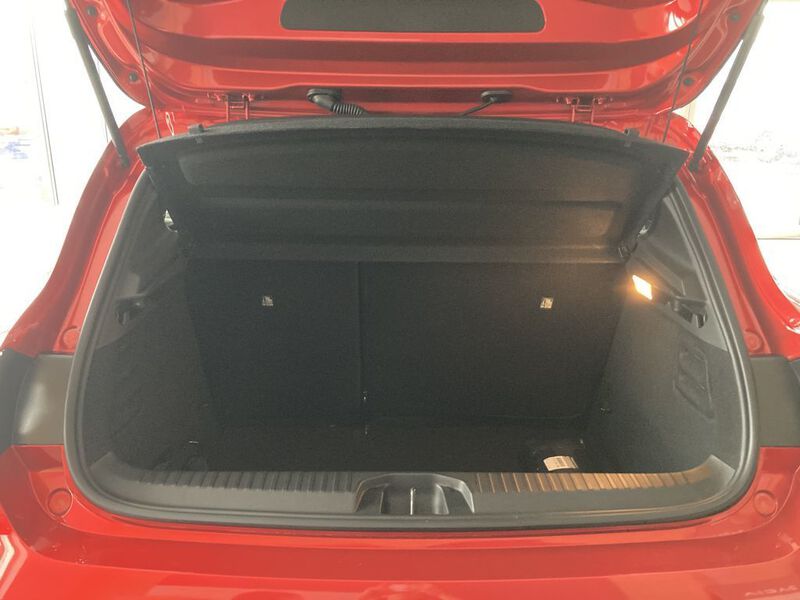 Fahrzeugabbildung Clio EVOLUTION TCe 100 LPG Bild 3 von 11