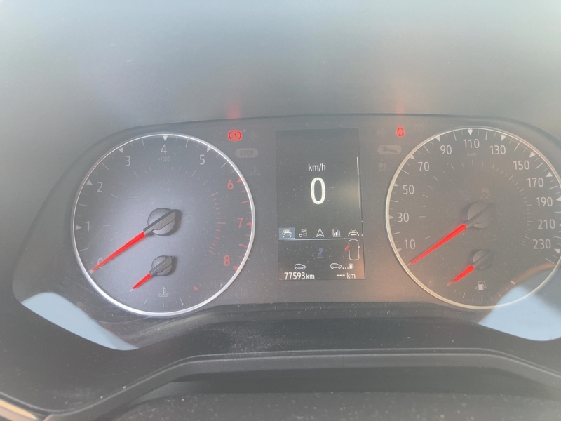 Fahrzeugabbildung Clio BUSINESS EDITION TCe 90 ( Bild 12 von 18