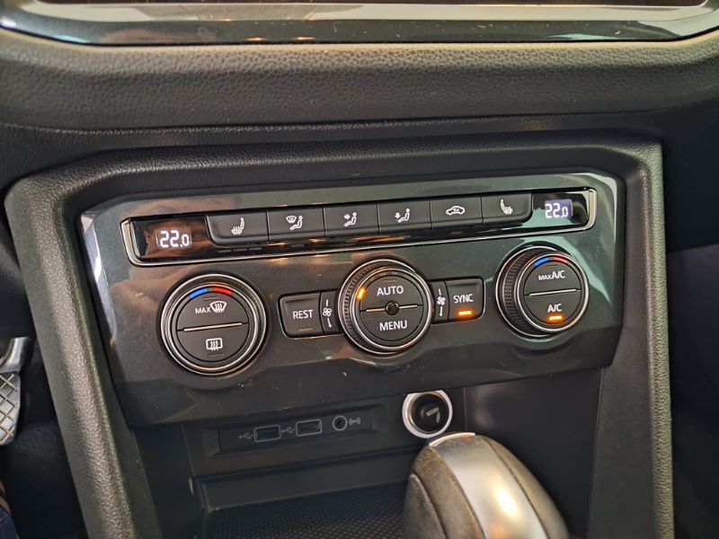VOLKSWAGEN Tiguan 2020 — imagine 8