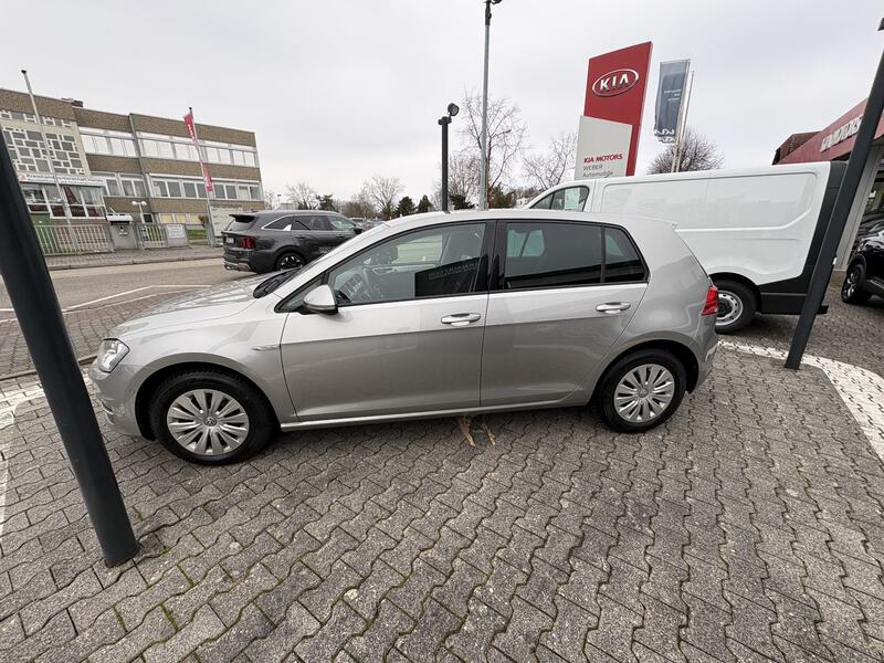 VW Golf