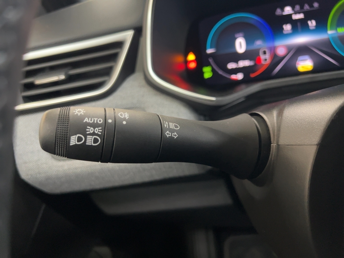 Renault Clio – Bild 19