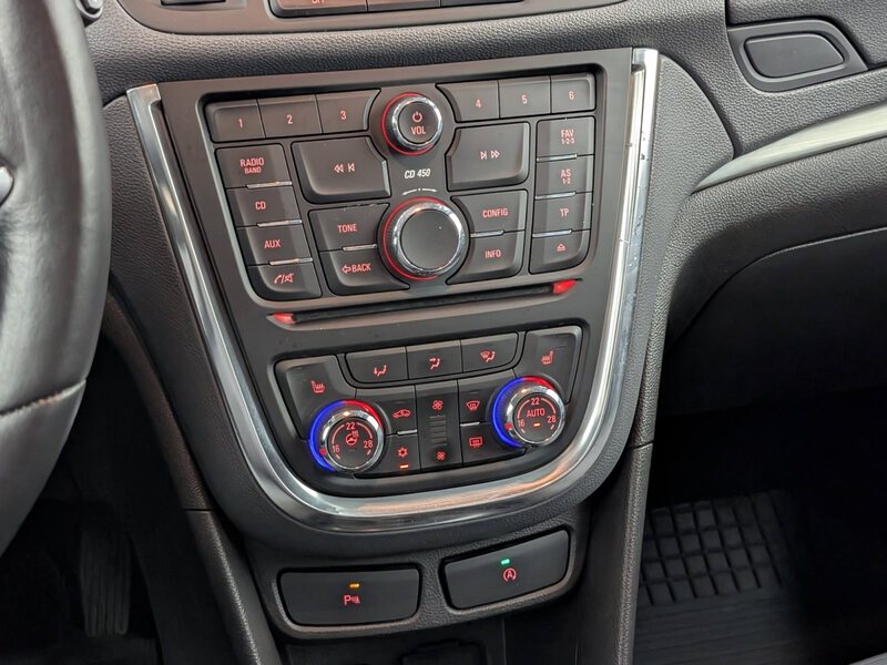 Fahrzeugabbildung Mokka 1.4 Turbo Color Edition SHZ Bluetooth Bild 17 von 28