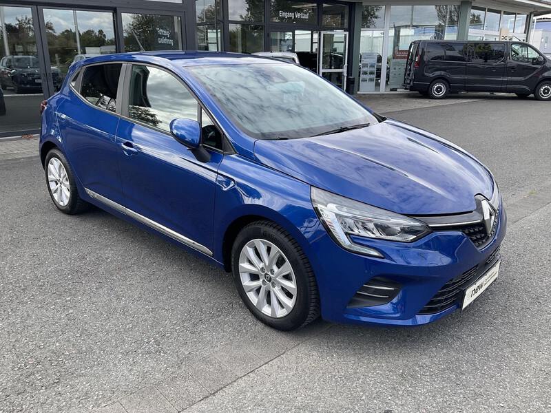 Fahrzeugabbildung Clio *Navi* PDC* Bild 1 von 18