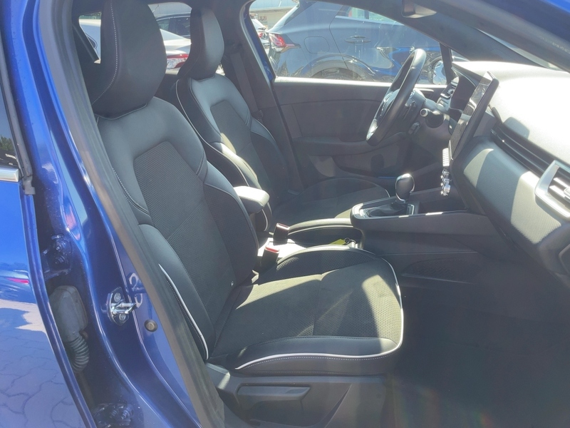 Fahrzeugabbildung Clio EDITION ONE TCe 130 EDC +8-FACH+WINTER-PAKET+ Bild 10 von 15