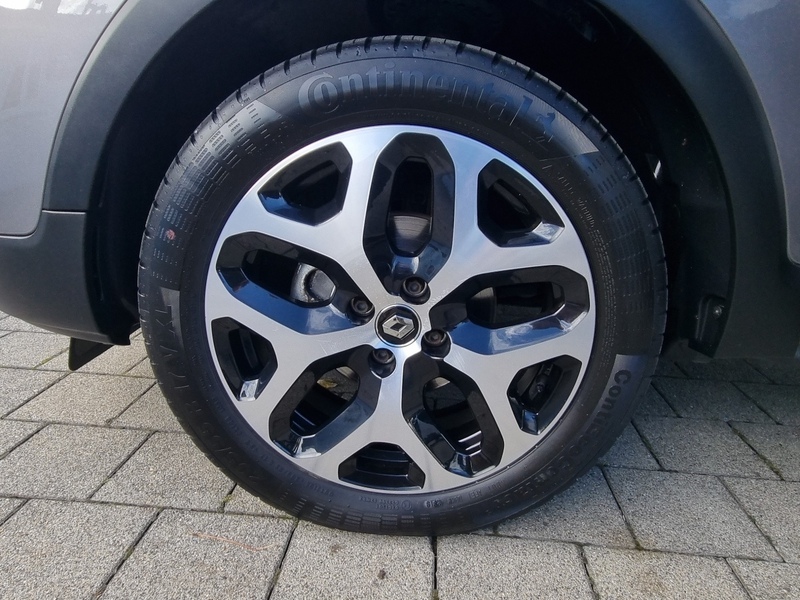 Fahrzeugabbildung Captur Intens TCe 90 Bild 12 von 14