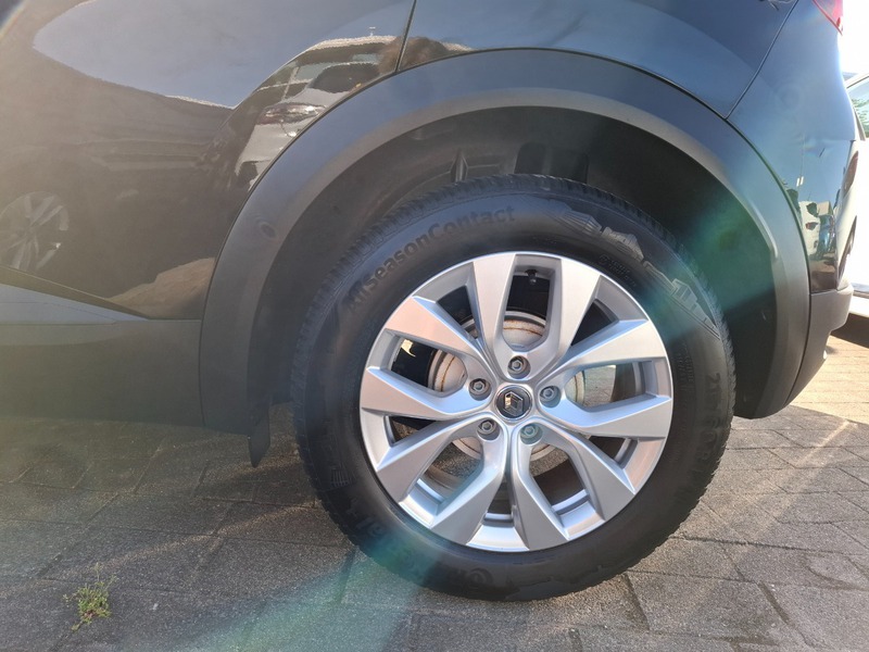 Fahrzeugabbildung Captur II 1.3 TCe 140 Zen Bild 14 von 14
