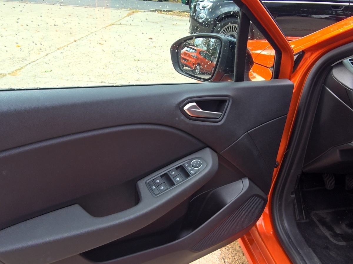 Renault Clio – Bild 15